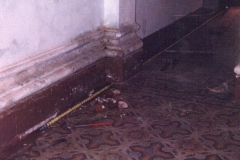 img023